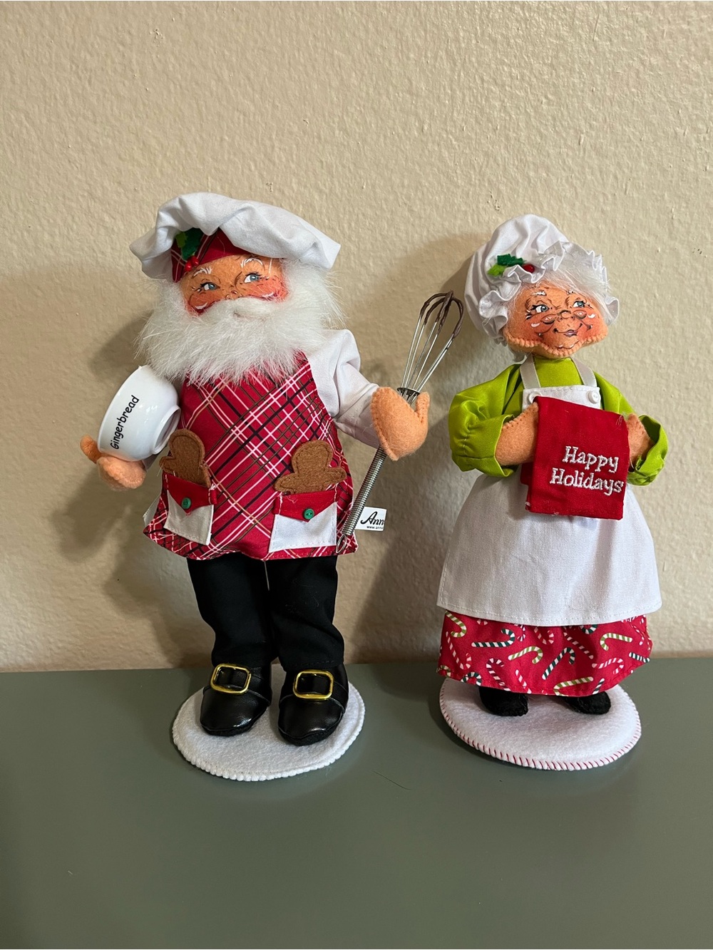 Annalee Chef Santa and Mrs. Claus Figurine Set